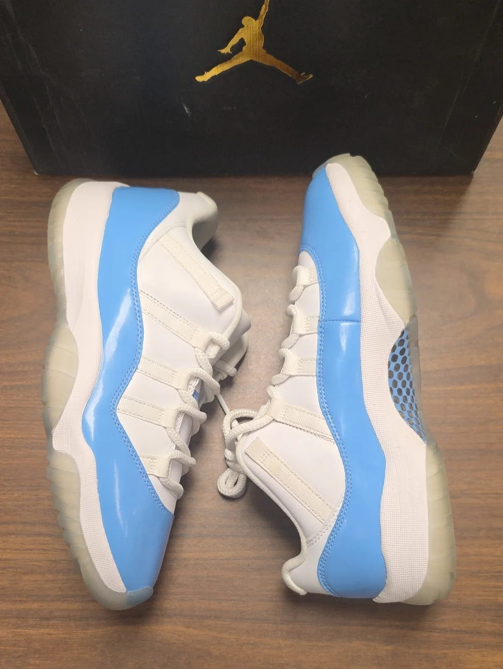 Jordan 11 Retro Low UNC White/University Blue 528895-106 Men's 9 OG All